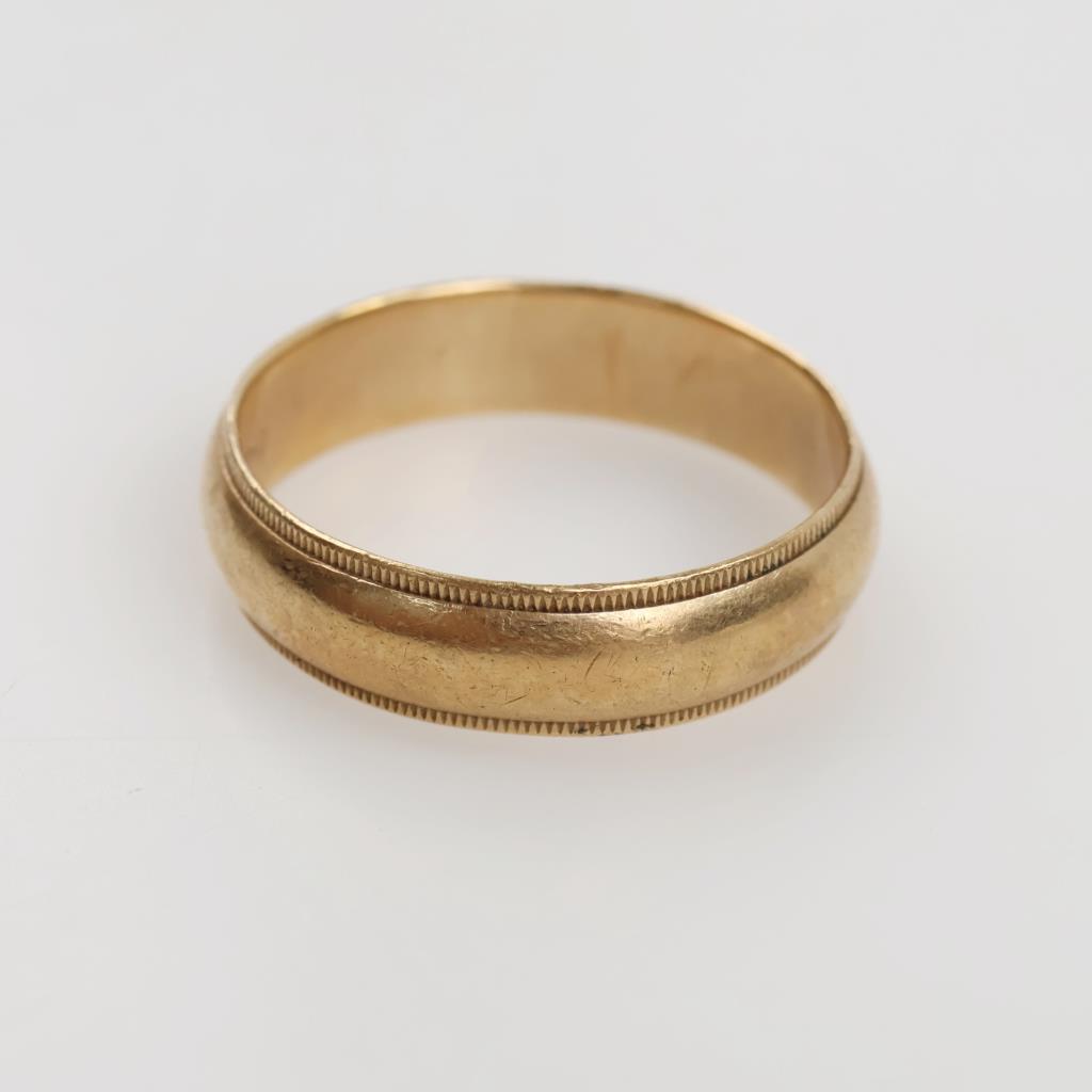 10kt Gold Band