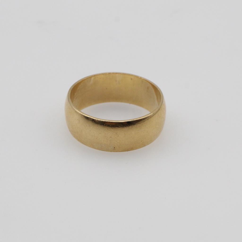 10kt Gold Band