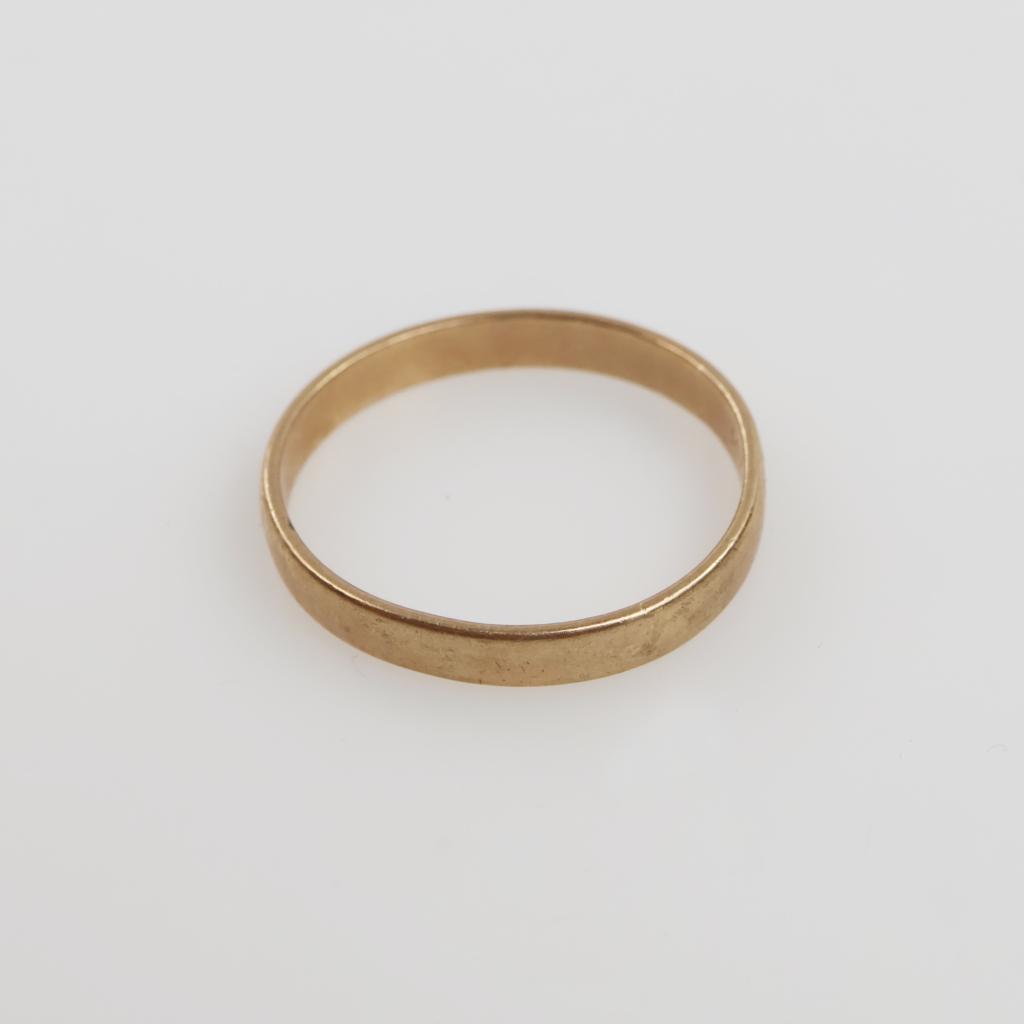 10kt Gold Band