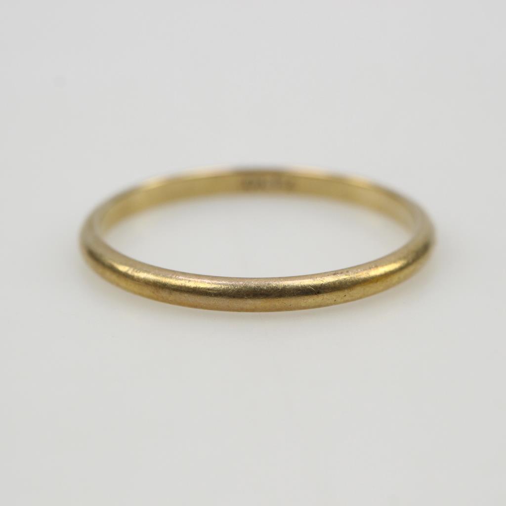 10Kt Gold Band | Property Room