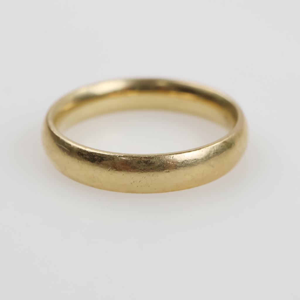 10kt Gold Band