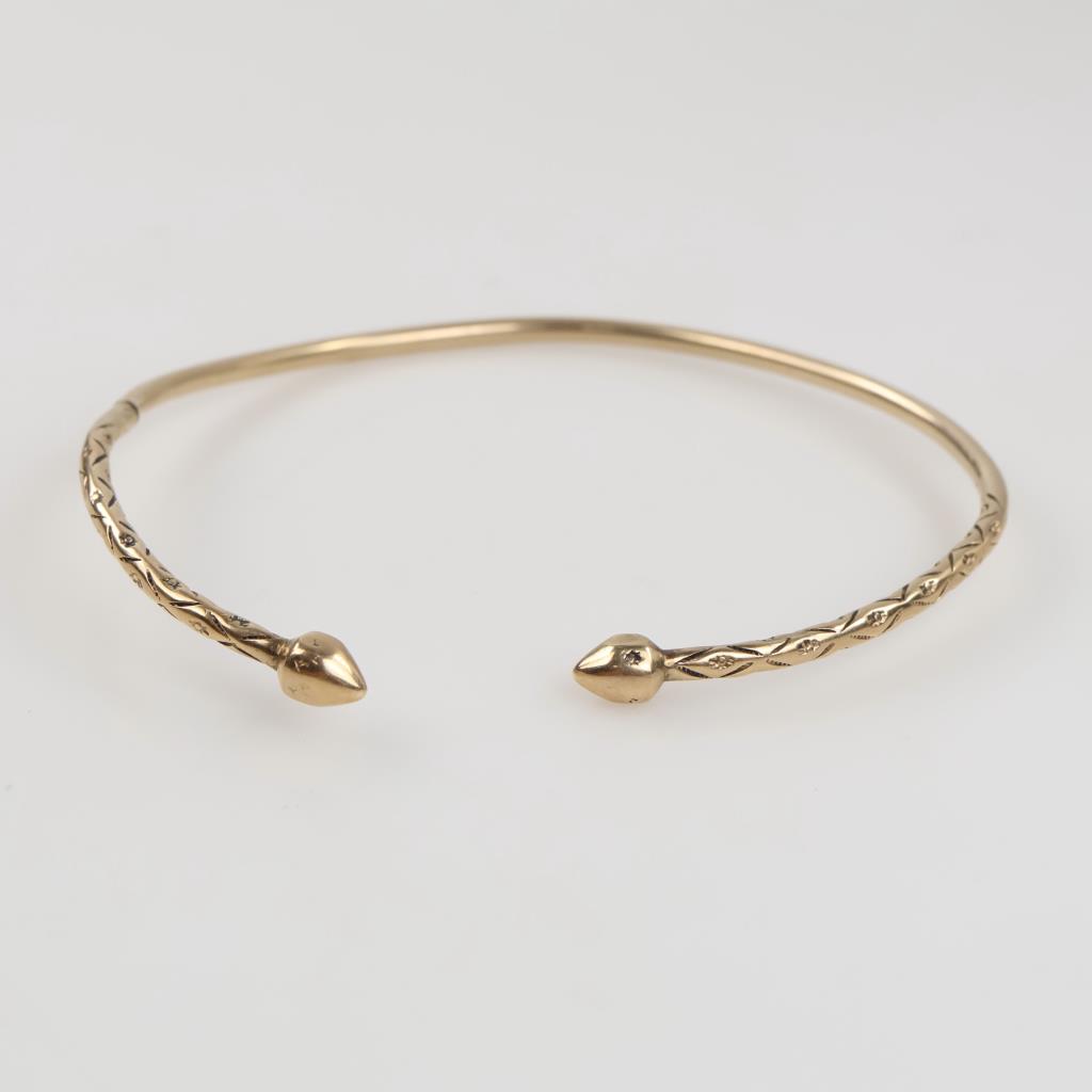 10kt Gold Bangle Bracelet