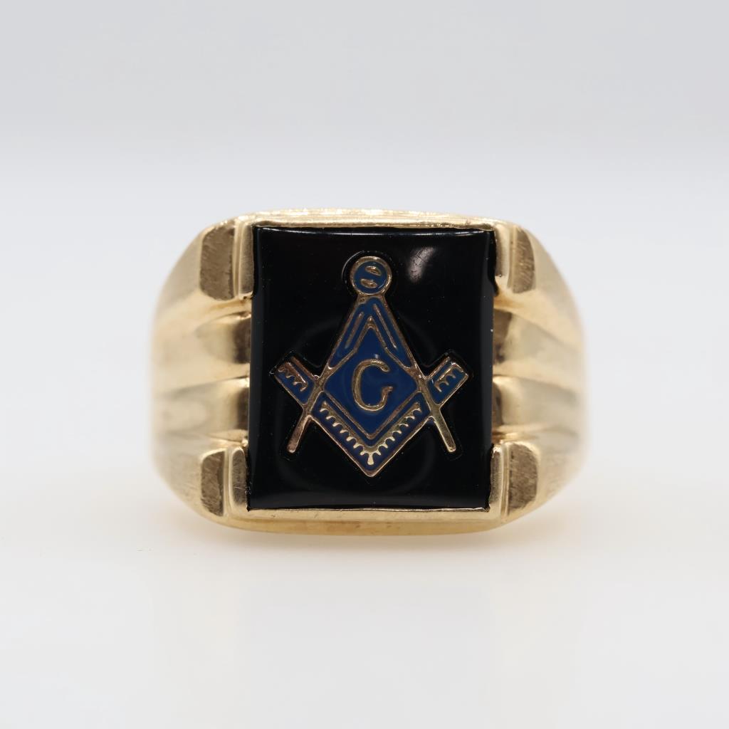 10kt Gold Black Stone Masonic Ring