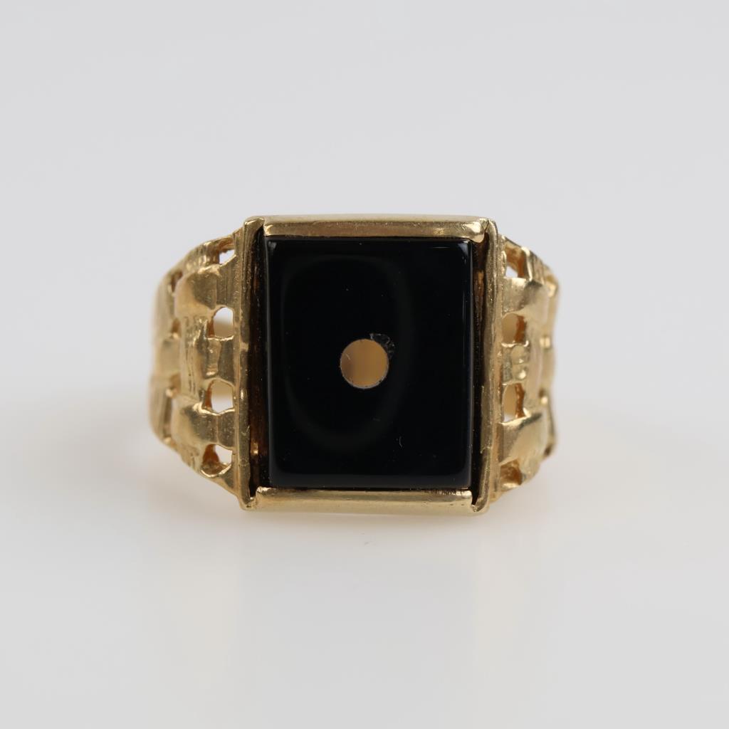 10kt Gold Black Stone Signet Ring