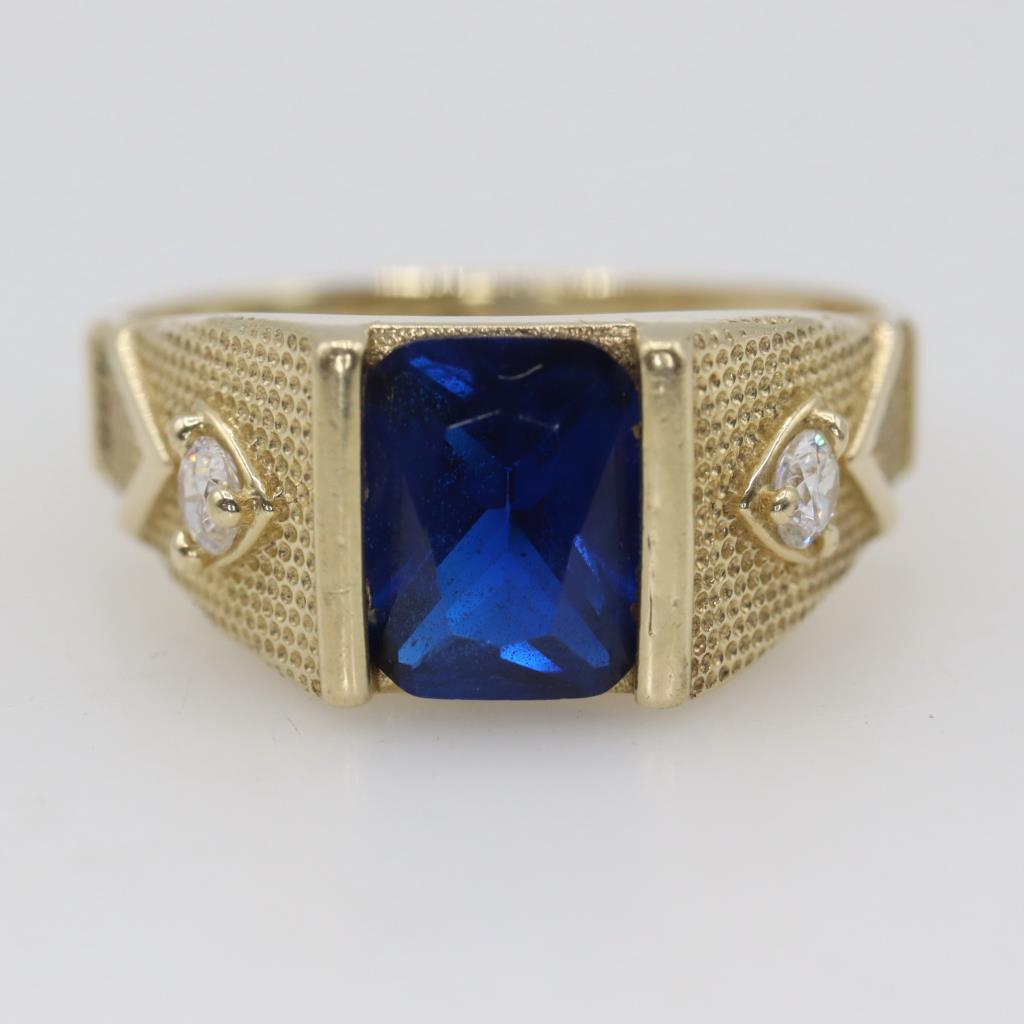 10kt Gold Blue And Clear Stone Ring Property Room