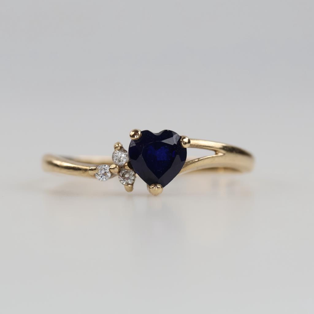 10kt Gold Blue & Clear Stone Heart Ring