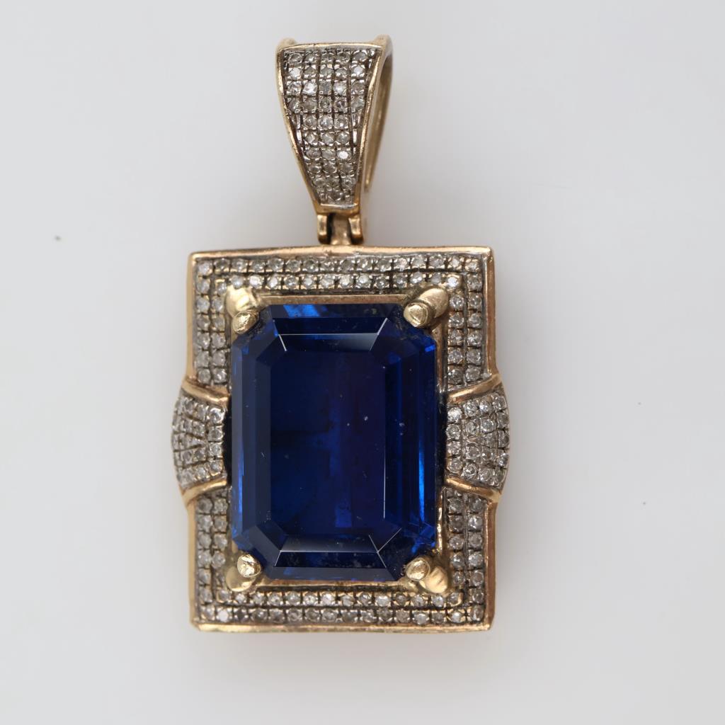 10kt Gold Blue Stone Diamond Accent Hollow Pendant