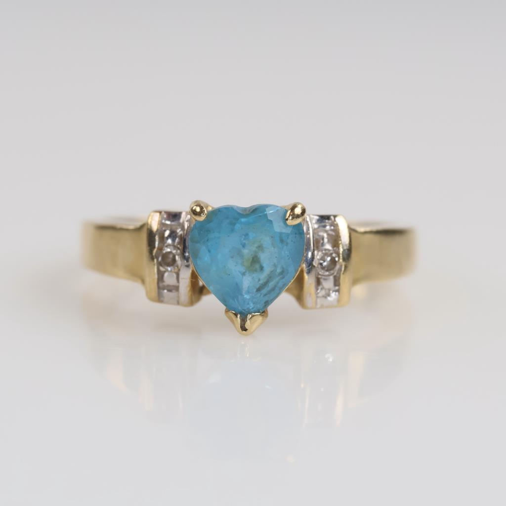 10kt Gold Blue Stone Diamond Accent Ring