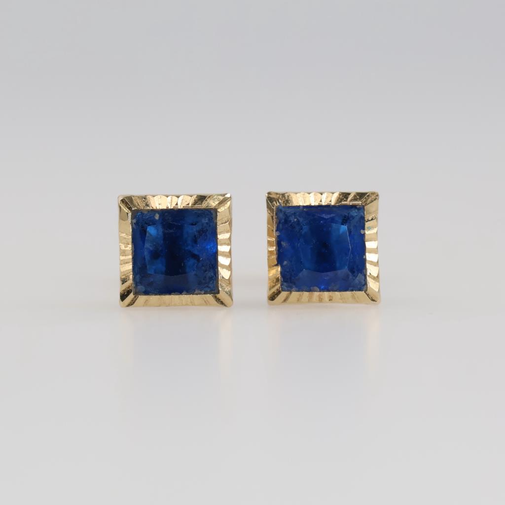 10kt Gold Blue Stone Earrings