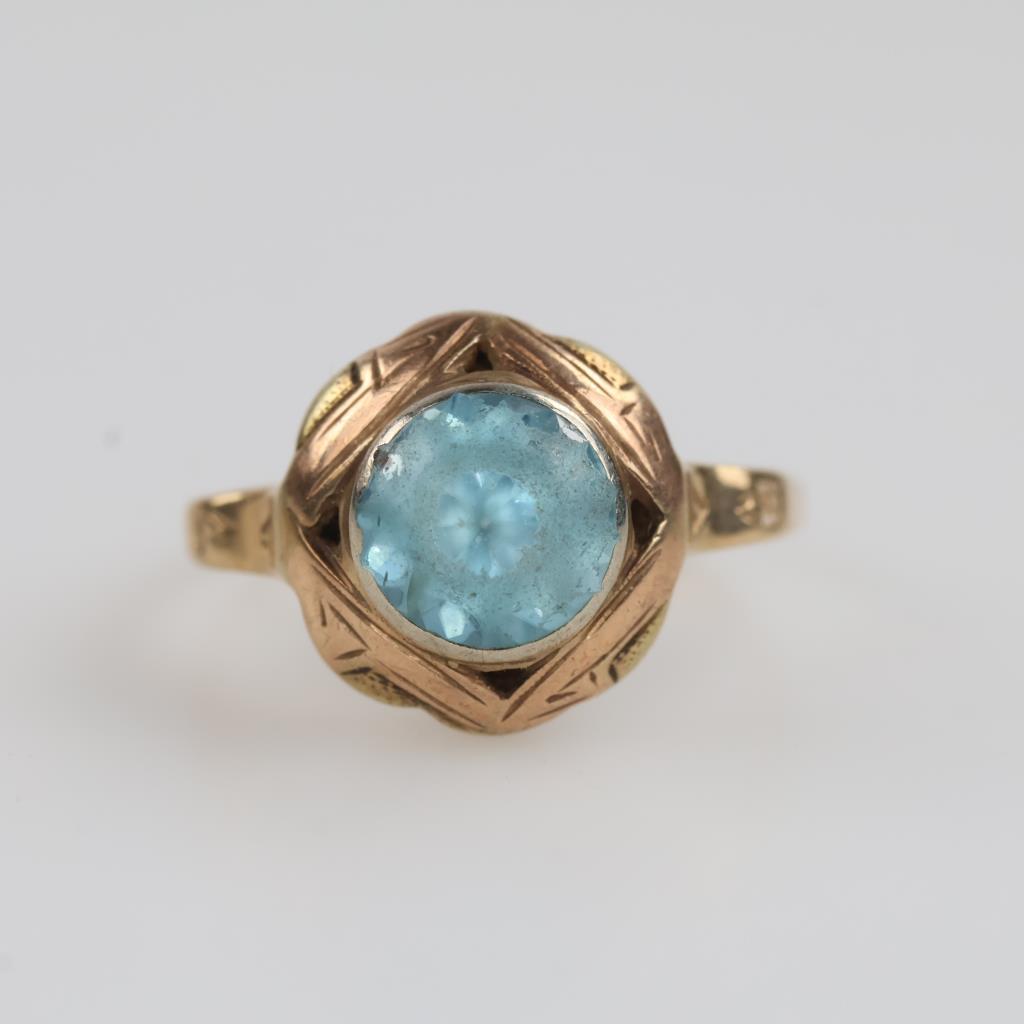10kt Gold Blue Stone Ring