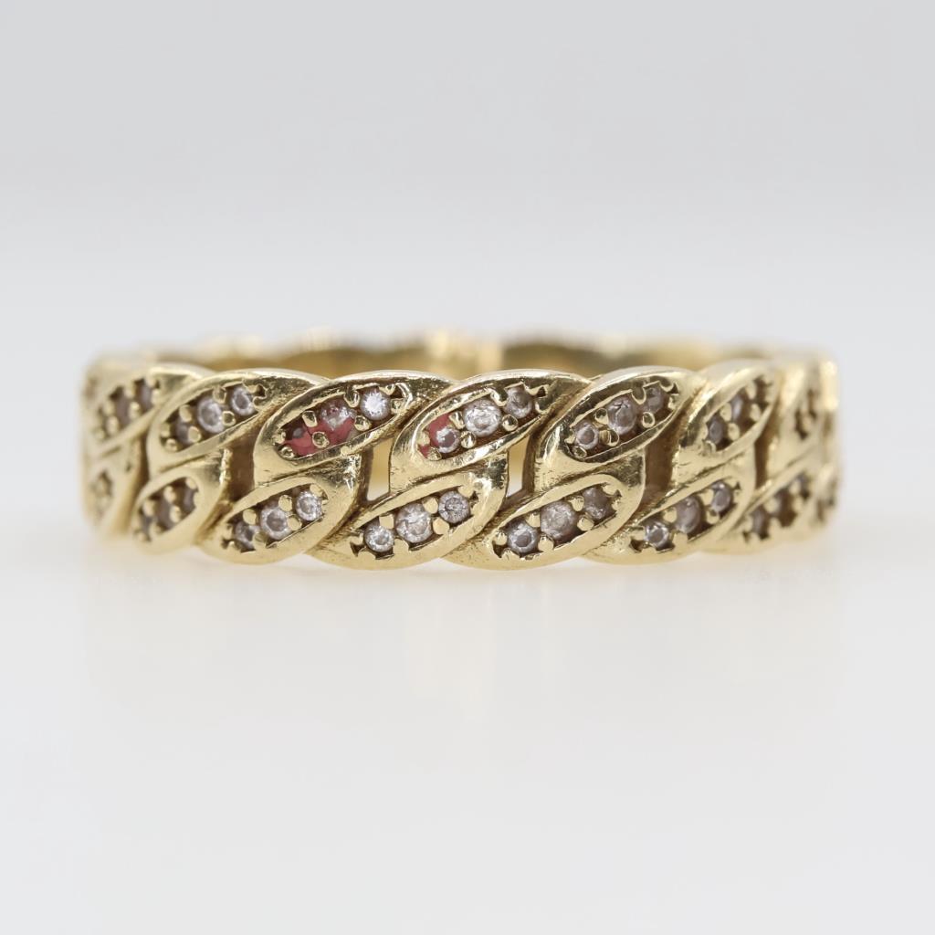 10kt Gold Clear Stone Chain Style Band