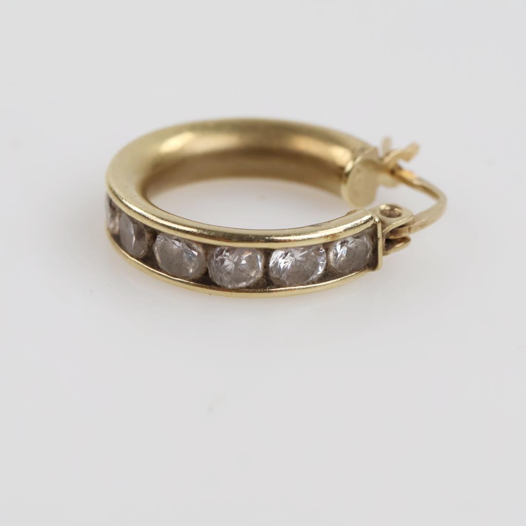 10kt Gold Clear Stone Hoop Earring