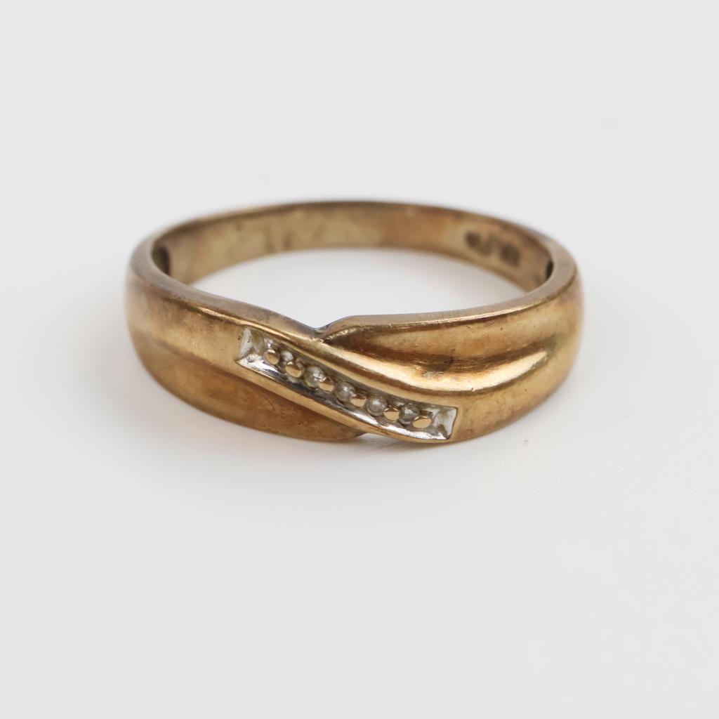 10kt Gold Clear Stone Ring