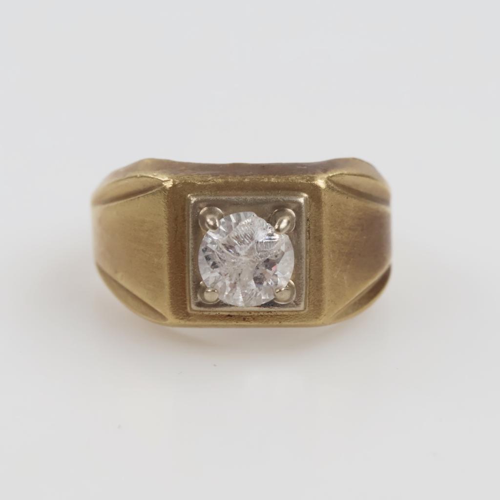 10kt Gold Clear Stone Ring