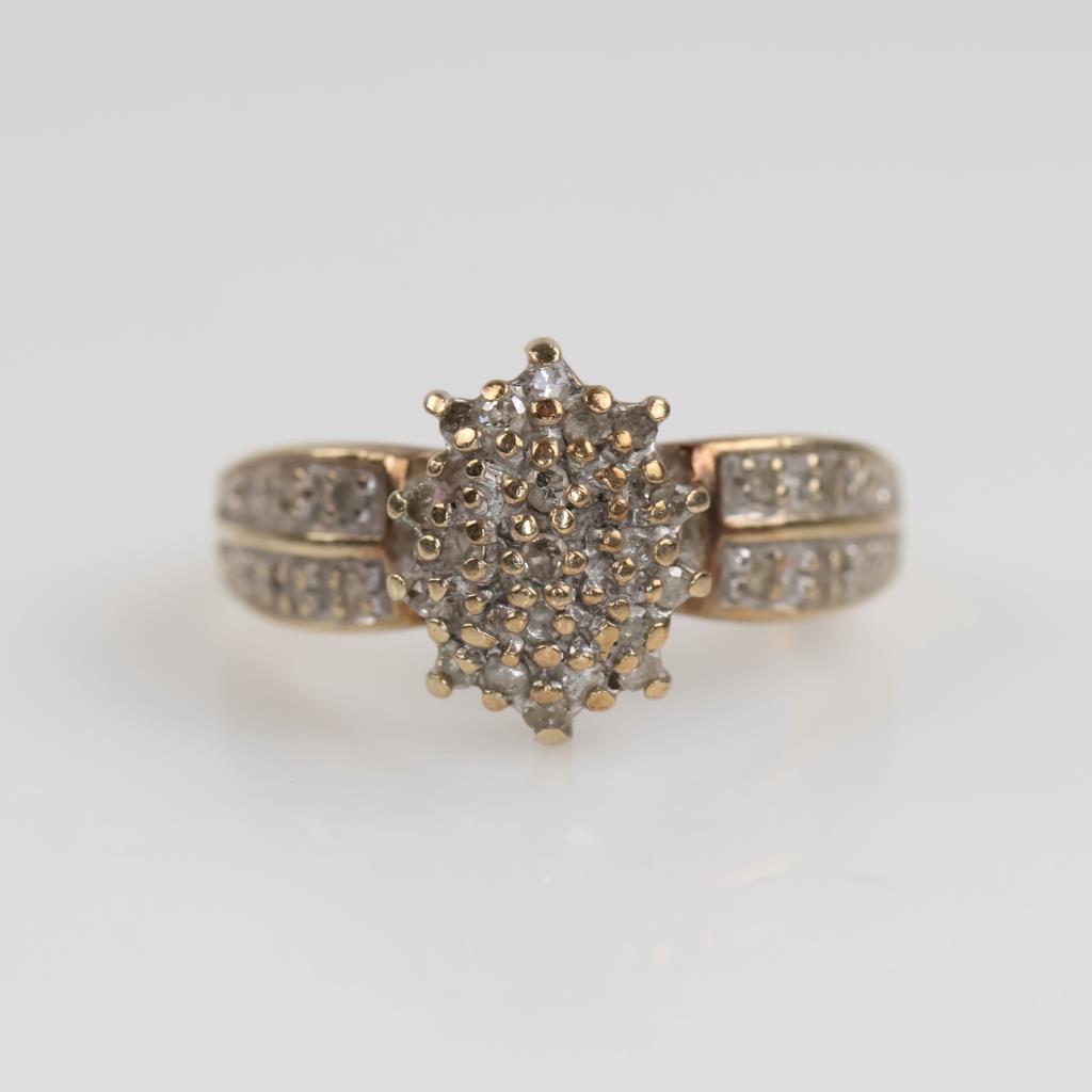 10kt Gold Clear Stone Ring