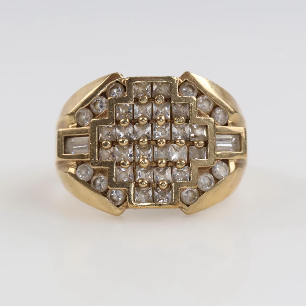 10kt Gold Clear Stone Ring