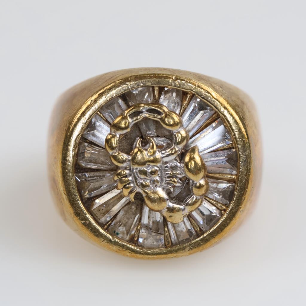 10kt Gold Clear Stone Scorpion Ring
