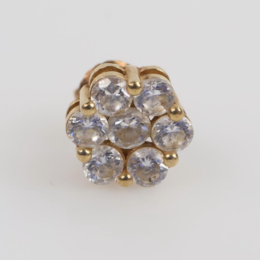 10kt Gold Clear Stone Stud Earring