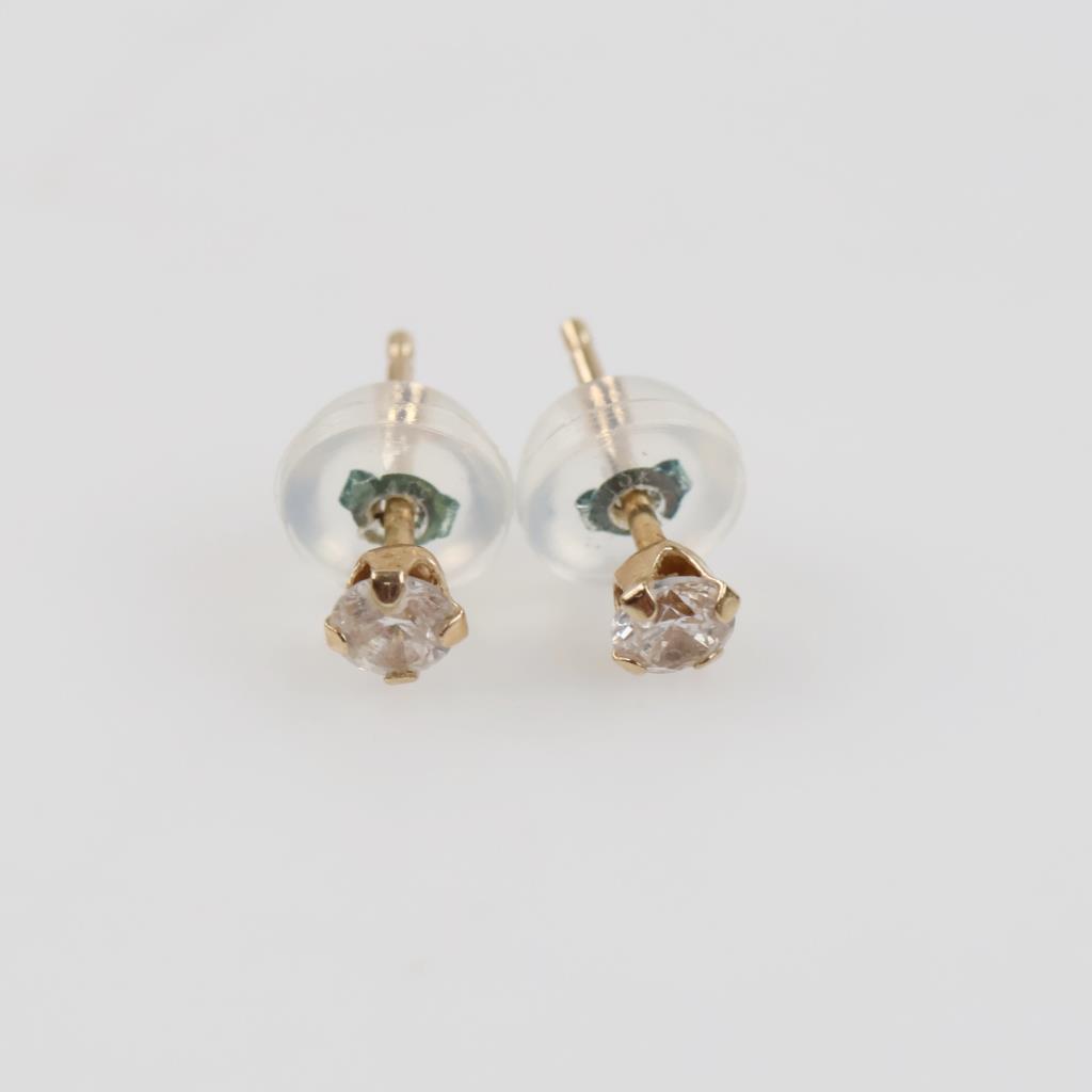10kt Gold Clear Stone Stud Earrings