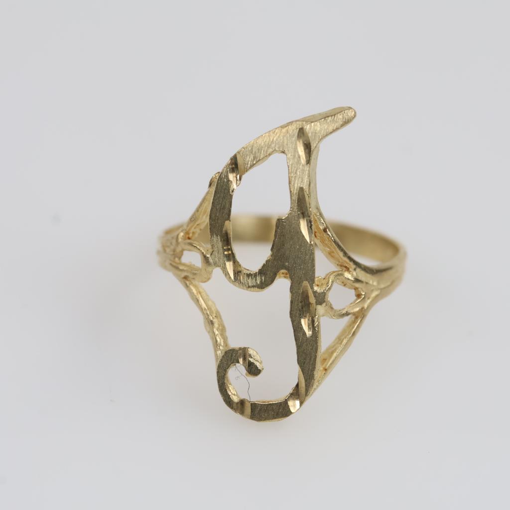 10kt Gold Cursive Letter Ring | Property Room