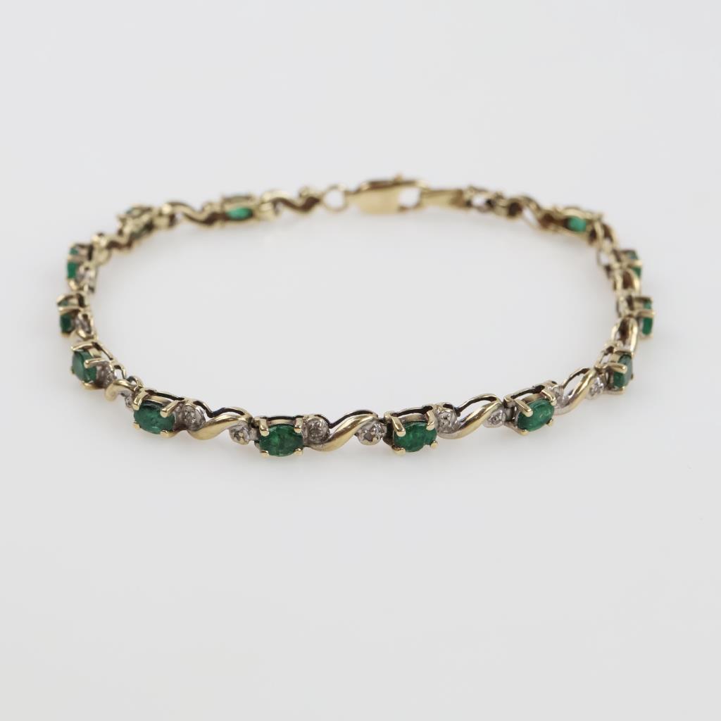 10kt Gold Diamond Accent And Green Stone Bracelet