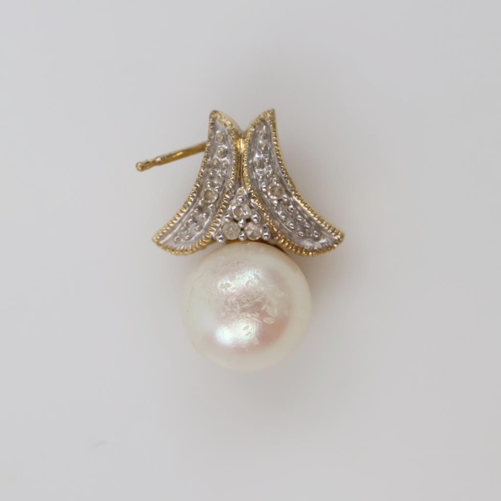 10kt Gold Diamond Accent Pearl Single Earring