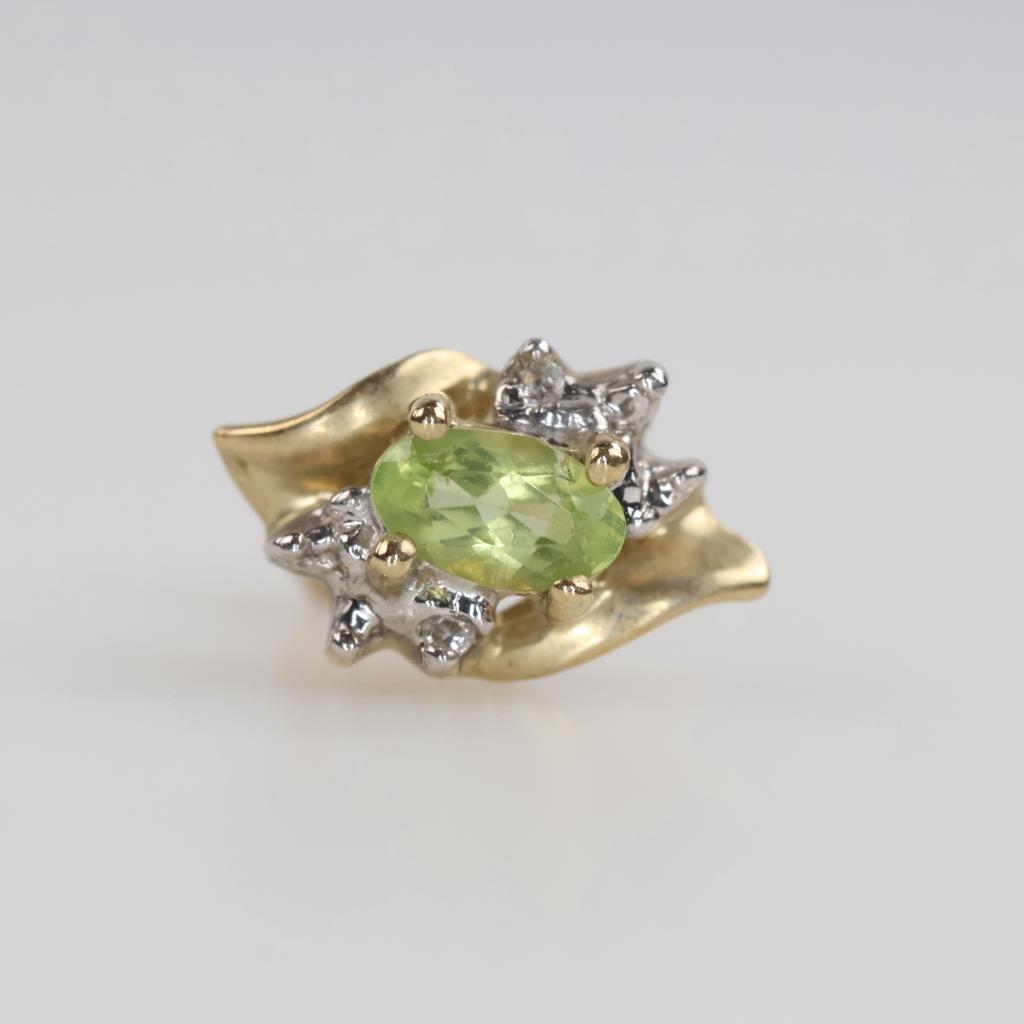 10kt Gold Diamond And Green Stone Single Earring