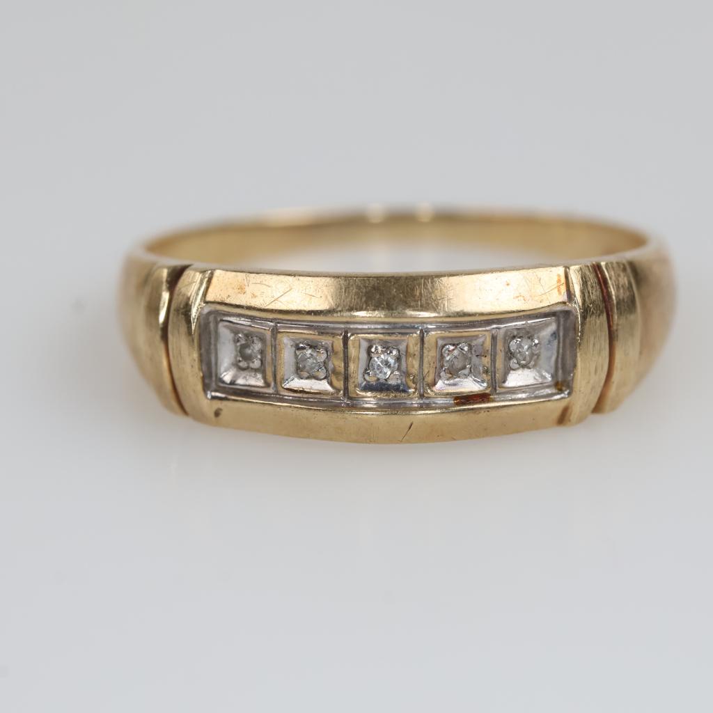 10kt Gold Diamond Band