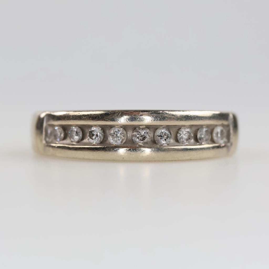 10kt Gold Diamond Band