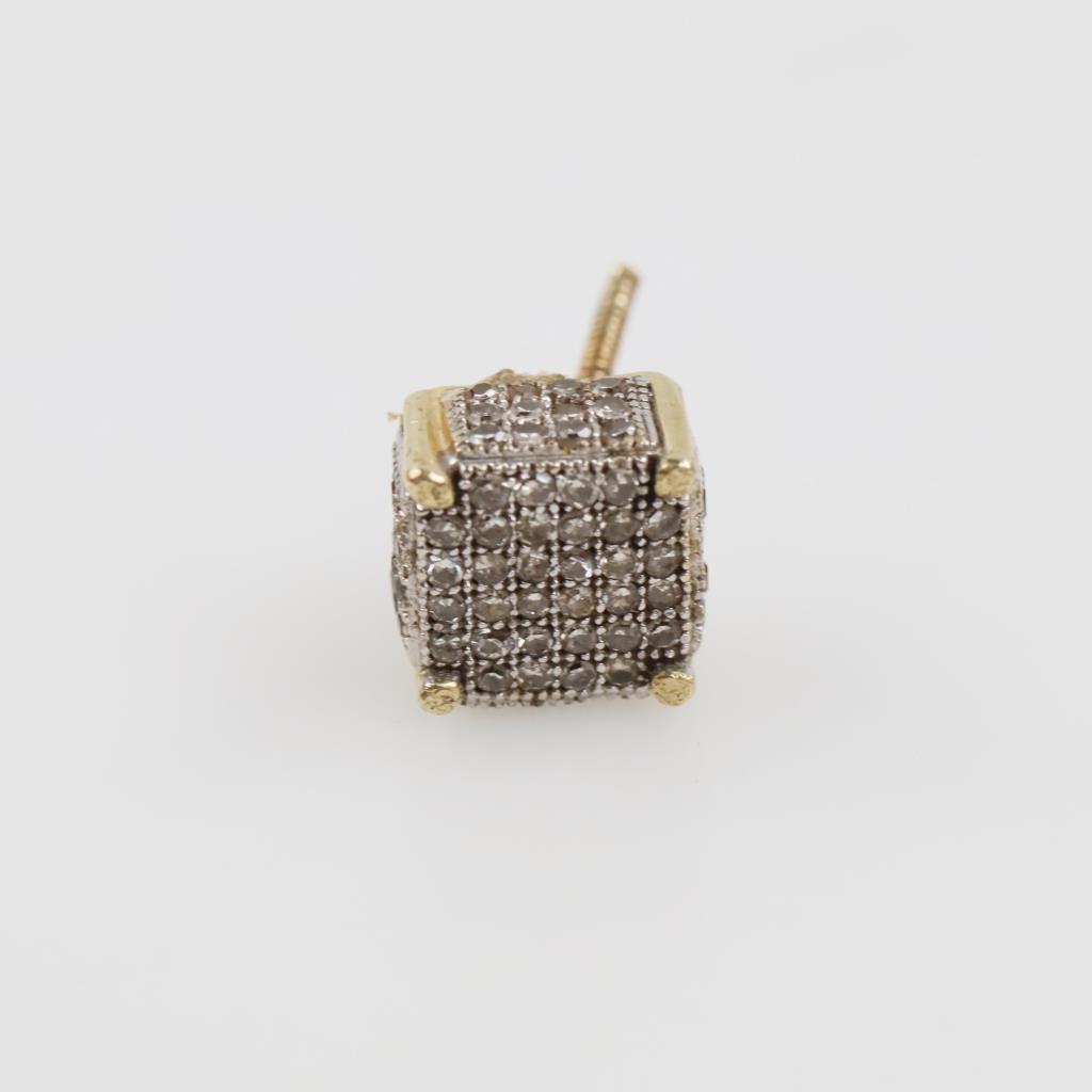 10kt Gold Diamond Earring