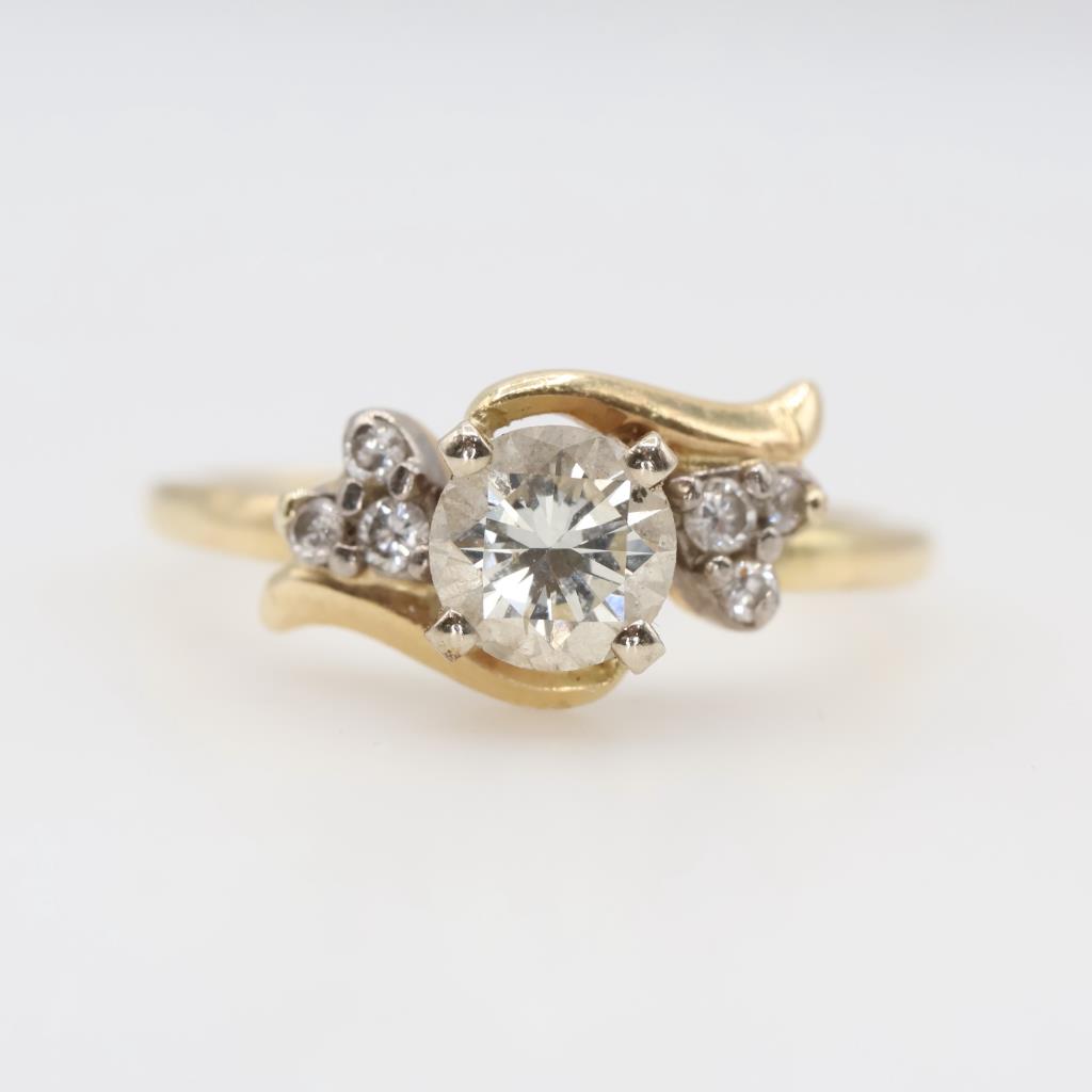 10kt Gold Diamond Engagement Ring