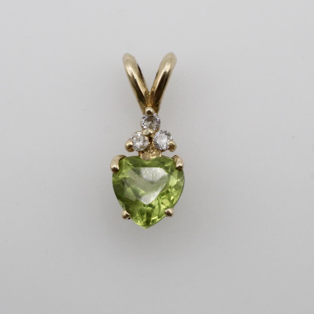 10kt Gold Diamond Green Stone Heart Pendant