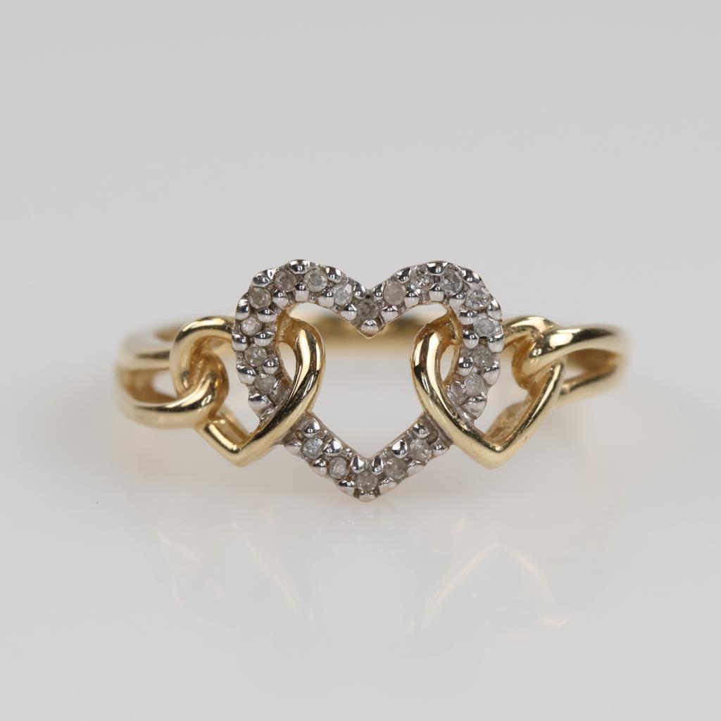 10kt Gold Diamond Heart Ring