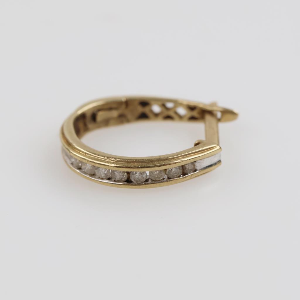 10kt Gold Diamond Hoop Earring