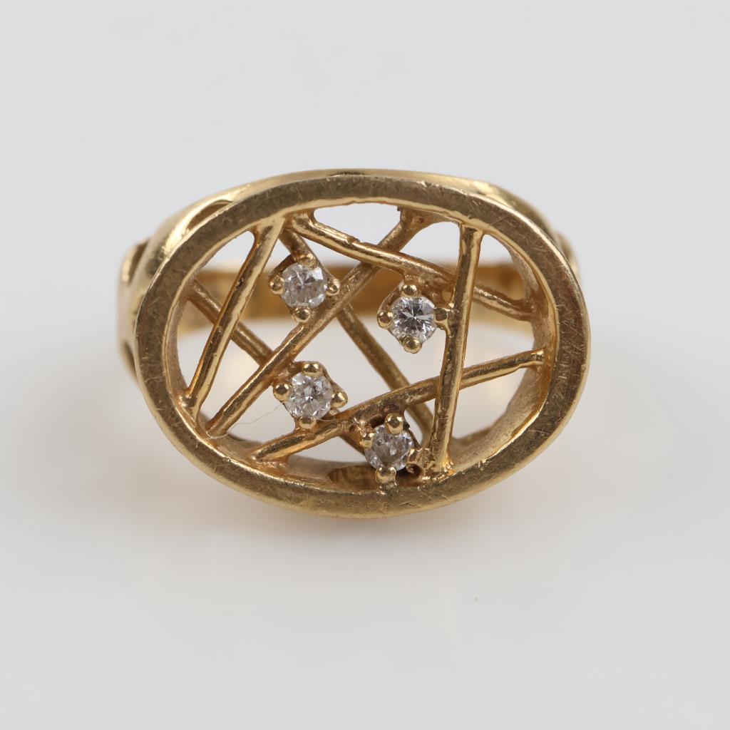 10kt Gold Diamond Ring