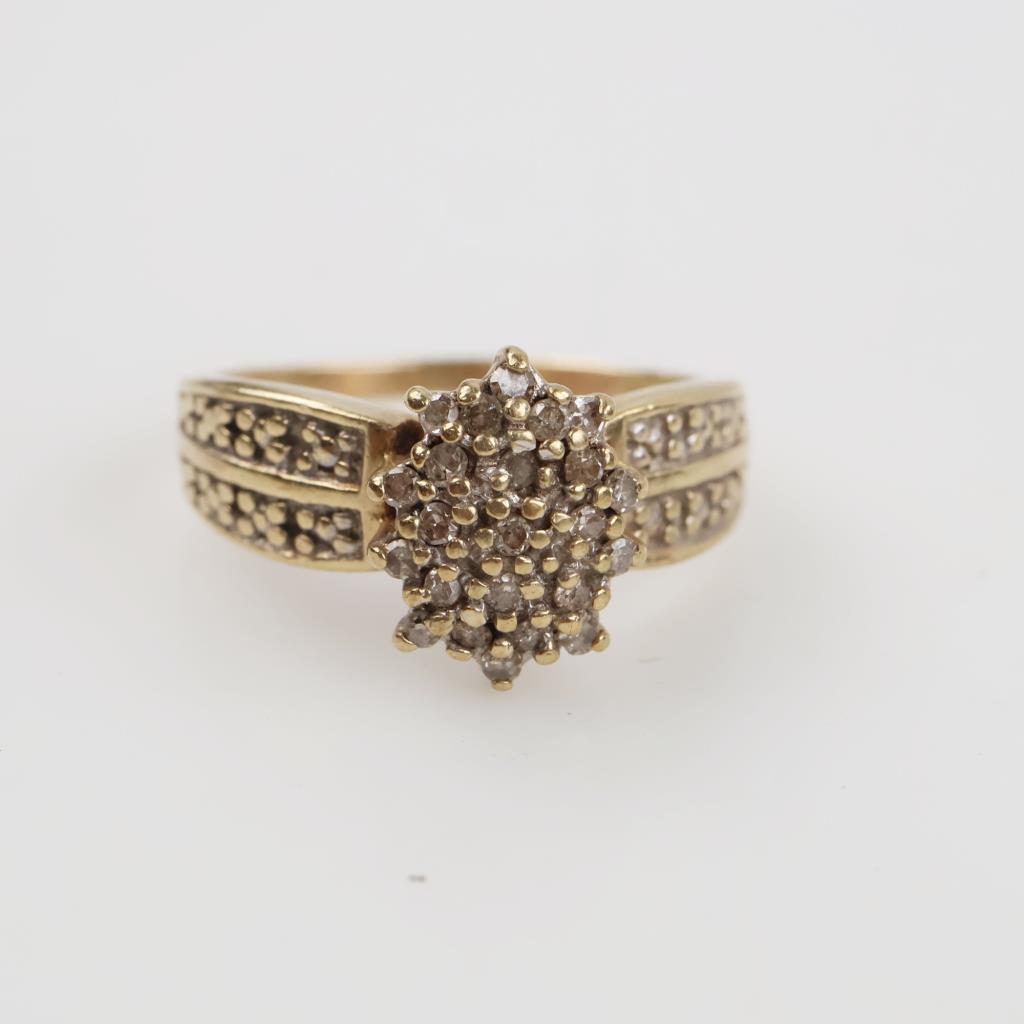 10kt Gold Diamond Ring