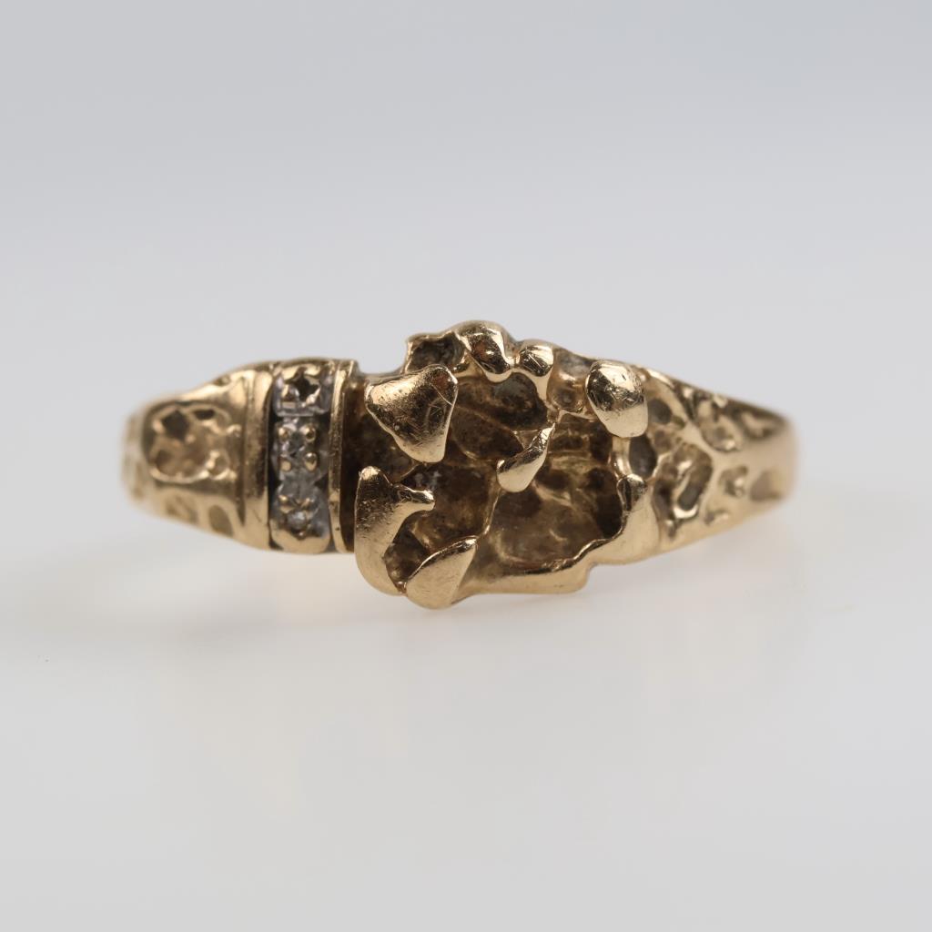 10kt Gold Diamond Ring