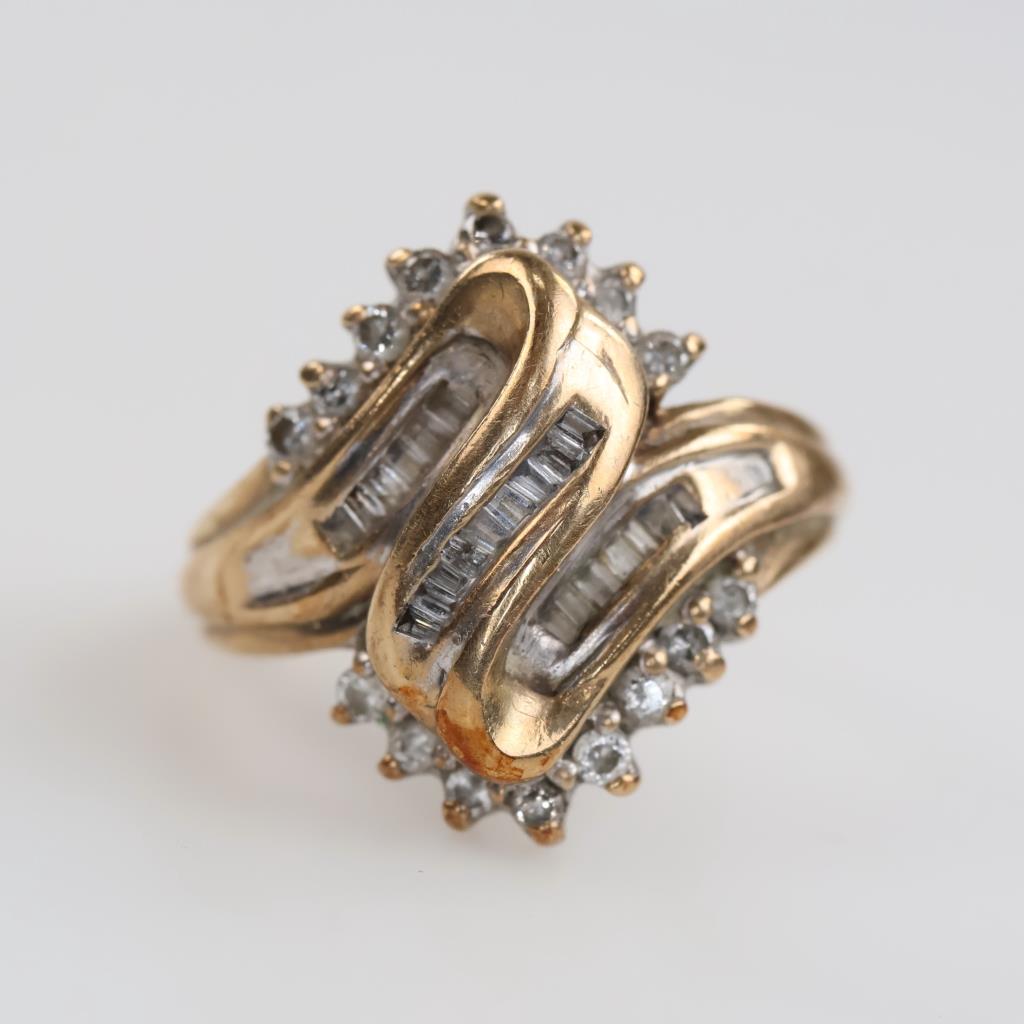 10kt Gold Diamond Ring