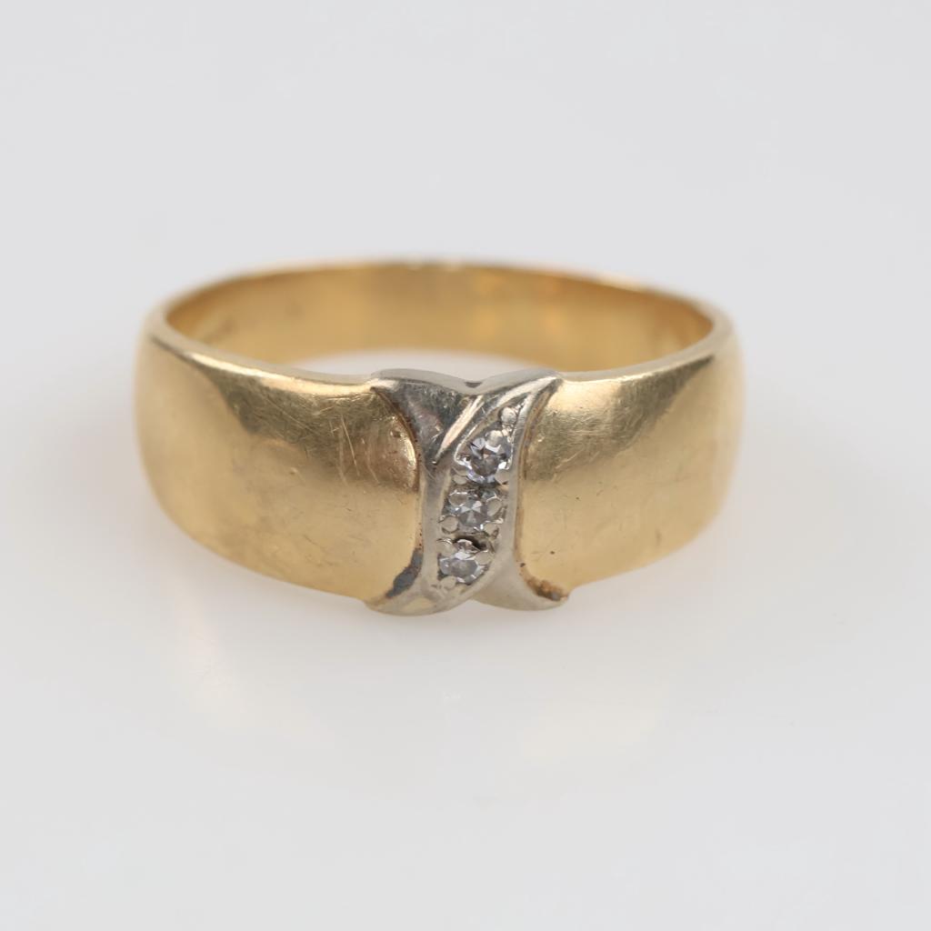 10kt Gold Diamond Ring