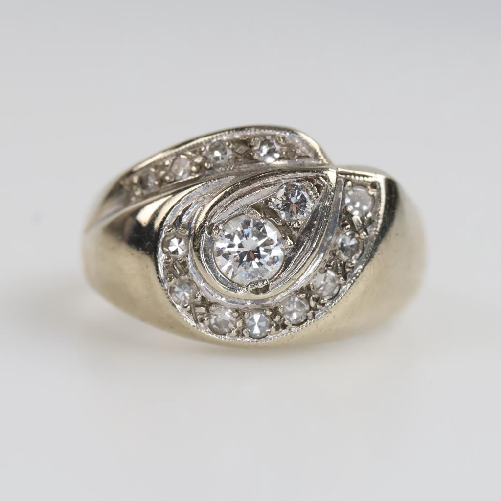 10kt Gold Diamond Ring