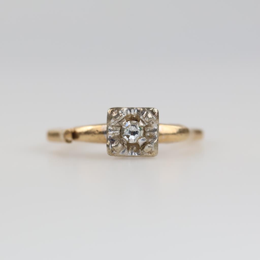 10kt Gold Diamond Ring