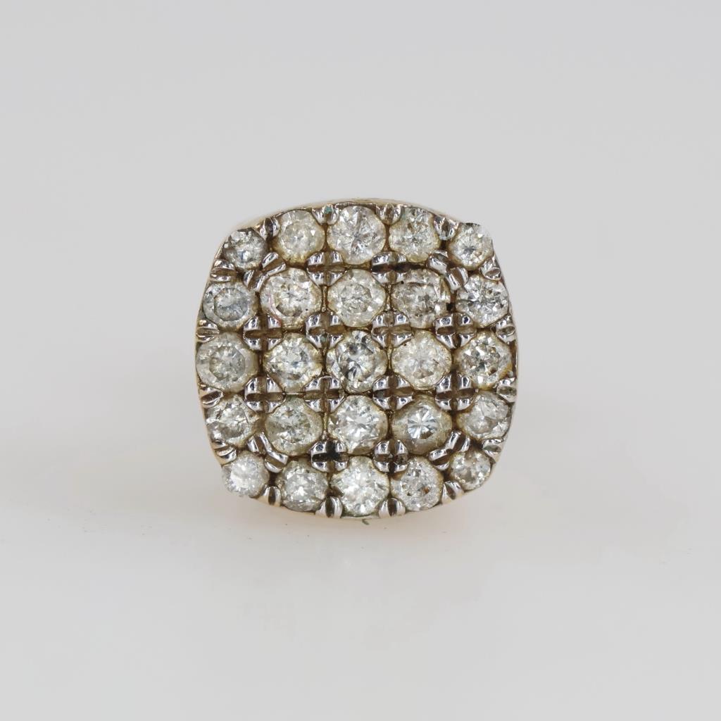 10kt Gold Diamond Stud Earring