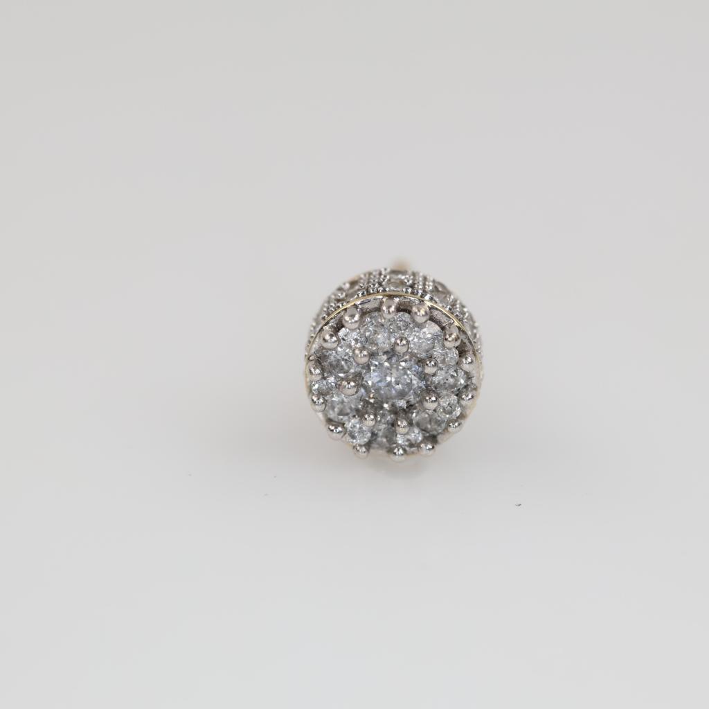 10kt Gold Diamond Stud Earring