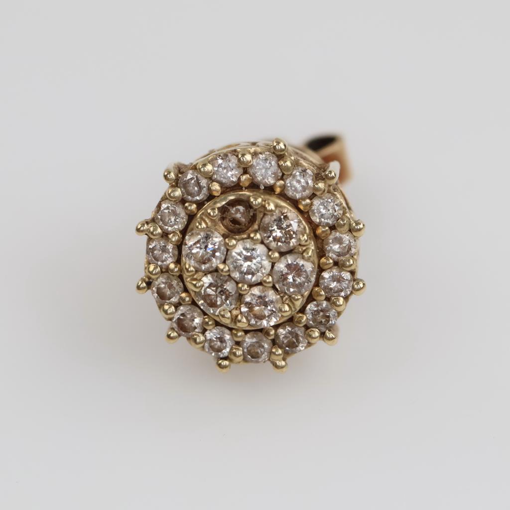 10kt Gold Diamond Stud Earring