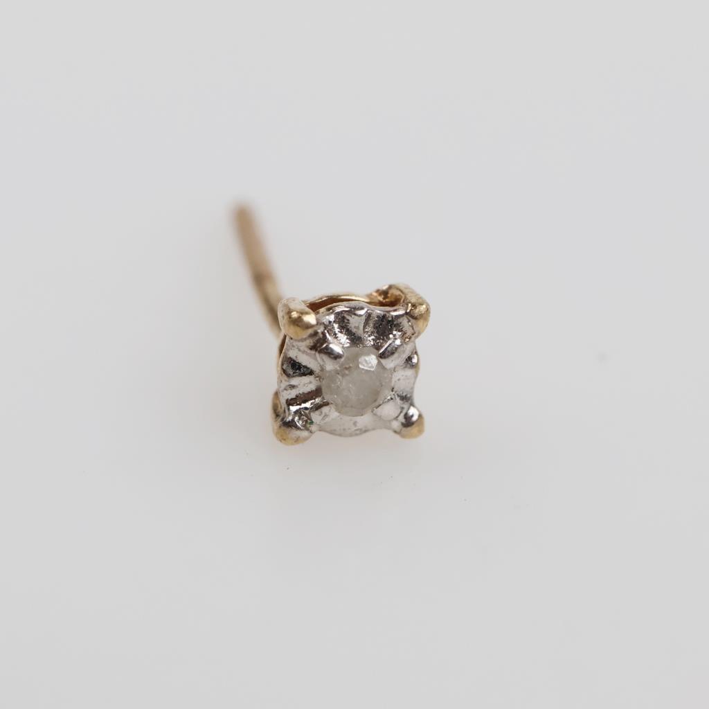 10kt Gold Diamond Stud Earring