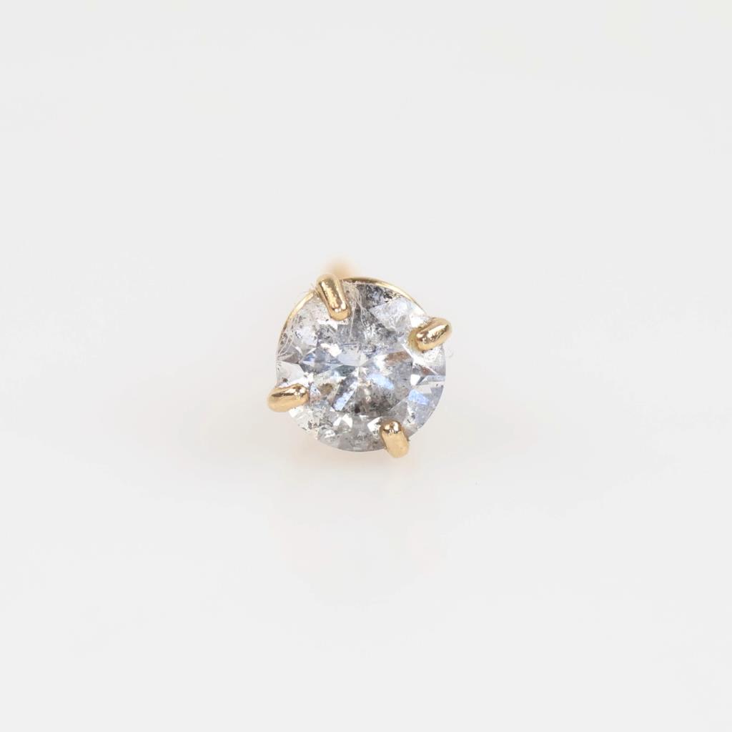 10kt Gold Diamond Stud Earring