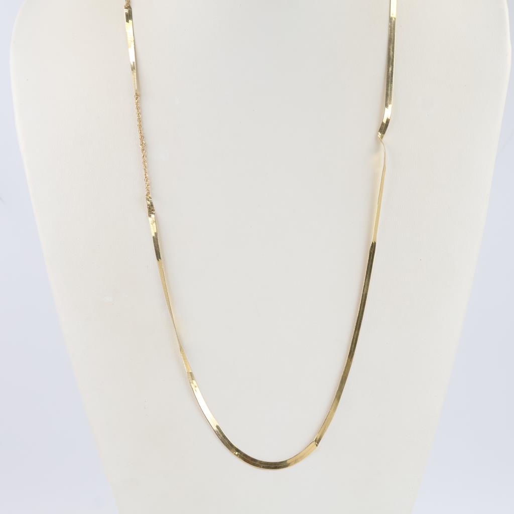 10kt Gold Flat Herringbone Chain Necklace