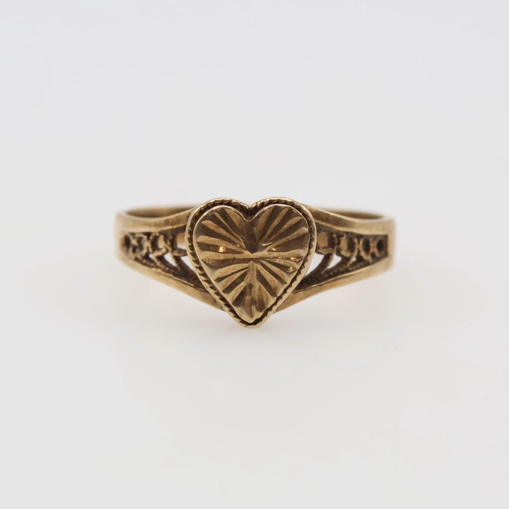 10kt Gold Heart Ring
