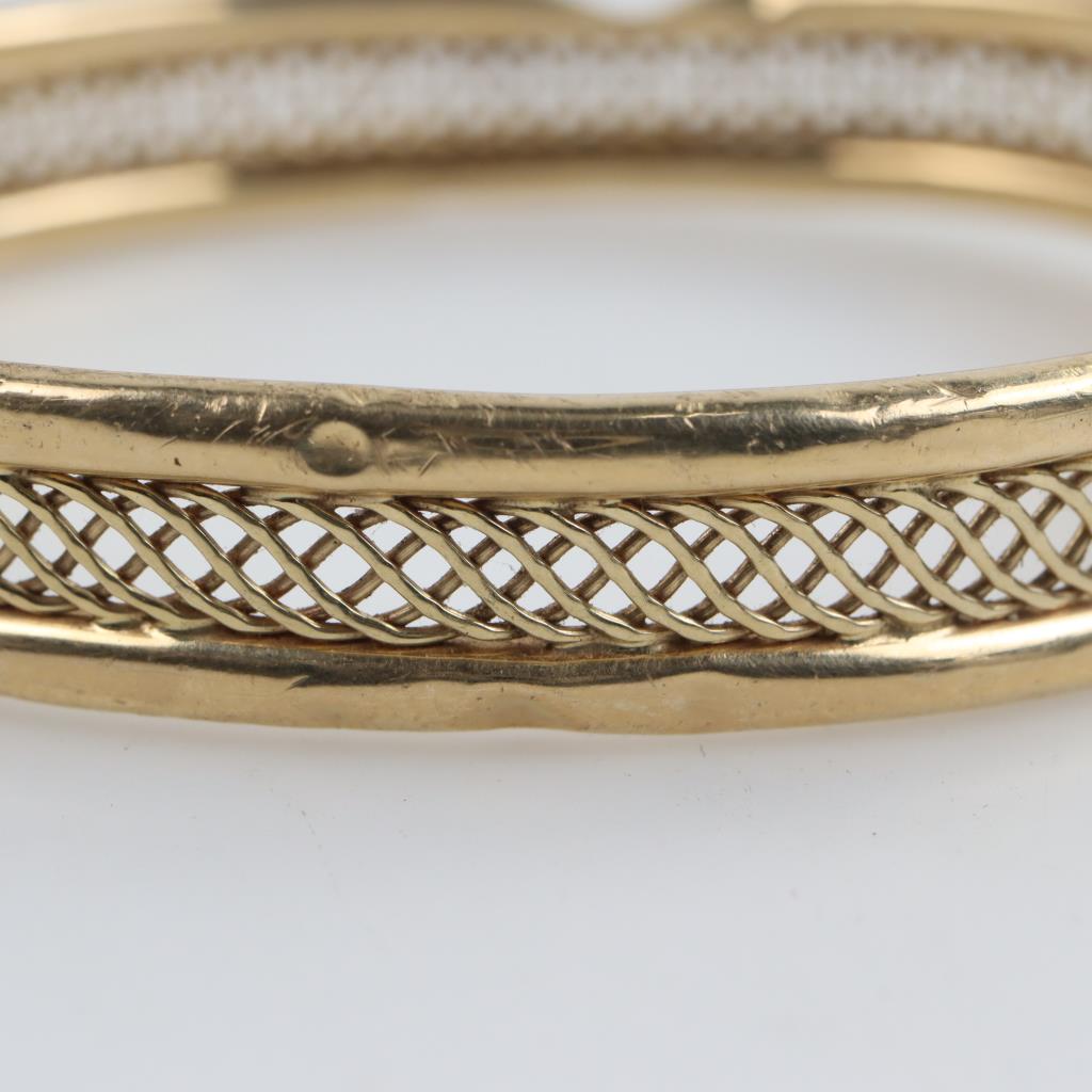Bracciale Elasticizzato Donna Con Ciondolo Geometrico - Placcato Oro E Argento - Regalo Amicizia (Circonferenza 17cm)