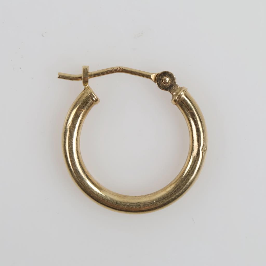10kt Gold Hollow Hoop Earring